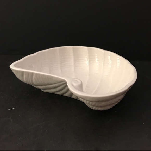 White FCC Finn Cavling Clausen shell bowl - Picture 7 of 11